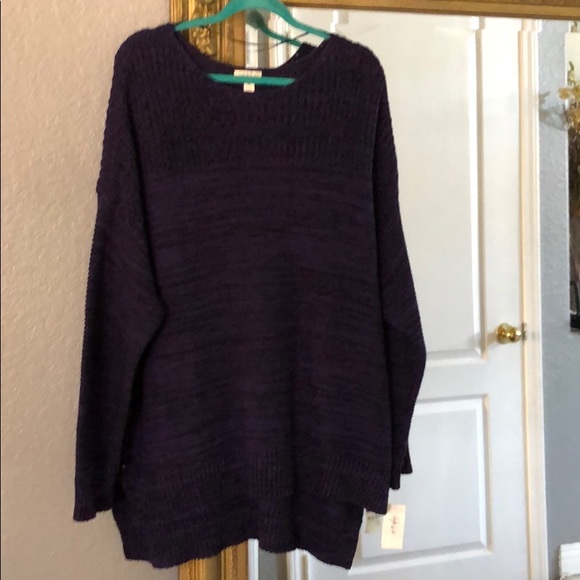 Sweater - Picture 1 of 5